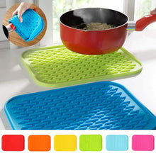Load image into Gallery viewer, Home Anti-Hot Silicone Mat
