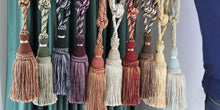 将图片加载到图库查看器，Home Decoration Polyester Tassel Tiebacks Curtain Holder Handmade Tassel Curtain Rope Holdback Window Drape Hanging Ball Tassels Curtains Buckle Sling Binding Lantern Tiebacks Handcrafted Braided Curtain Holdbacks Window Home Decor 55-90cm
