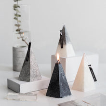 将图片加载到图库查看器，Home Decorative Aromatic Candles Scented Candles 3D Iceberg Shape Room Fragrance Candles Strong Fragrance Scent Stress Relief Gift for Women on Birthday Anniversary Aromatherapy Home Decoration
