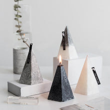 将图片加载到图库查看器，Home Decorative Aromatic Candles Scented Candles 3D Iceberg Shape Room Fragrance Candles Strong Fragrance Scent Stress Relief Gift for Women on Birthday Anniversary Aromatherapy Home Decoration
