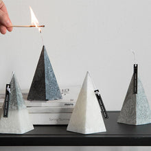 将图片加载到图库查看器，Home Decorative Aromatic Candles Scented Candles 3D Iceberg Shape Room Fragrance Candles Strong Fragrance Scent Stress Relief Gift for Women on Birthday Anniversary Aromatherapy Home Decoration
