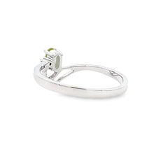将图片加载到图库查看器，.02ct Peridot Diamond Ring 10KT White Gold

