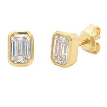 将图片加载到图库查看器，Moissanite Stud Earrings Vermeil
