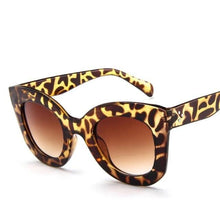 将图片加载到图库查看器，Ladies Fashion Retro Sun Sunglasses For Women Cat Eye Glasses Women/Men Luxury Eyewear For  Female Lightweight Frame Glasses For Women Retro Eyewear Unique Style Eyeglasses
