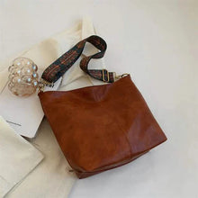 将图片加载到图库查看器，Large Geometric Crossbody Bag
