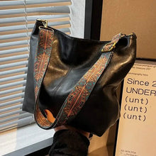 将图片加载到图库查看器，Large Geometric Crossbody Bag
