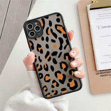 将图片加载到图库查看器，Leopard Print Elegant Pattern Protective Phone Case Translucent Hard Back With Silicone Leopard Pattern Phone Case For Iphone 11 Pro Max 12 13 Mini X Xs Max 7 8 Plus Mobile Phone Protective Case
