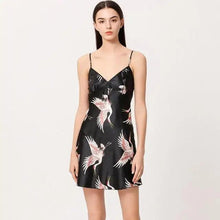 Load image into Gallery viewer, Lightweight Black Floral Birds Printed Women Bathrobe Elegant Design Floral Breathable Robe
