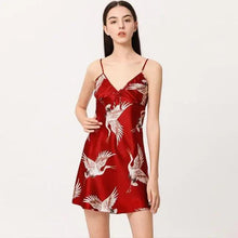 Load image into Gallery viewer, Lightweight Black Floral Birds Printed Women Bathrobe Elegant Design Floral Breathable Robe
