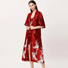Load image into Gallery viewer, Lightweight Black Floral Birds Printed Women Bathrobe Elegant Design Floral Breathable Robe
