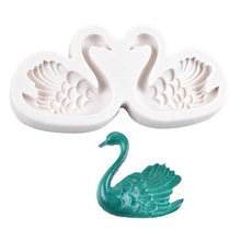 将图片加载到图库查看器，Lovely Couple Swan Shape Silicone Mold  Fondant Chocolate Resin Aroma Stone Soap Mold For Pastry Cup Cake Decorating Kitchen Tool Swan Silicone Fondant Molds Swan Couple Chocolate Mold
