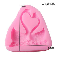 将图片加载到图库查看器，Lovely Couple Swan Shape Silicone Mold  Fondant Chocolate Resin Aroma Stone Soap Mold For Pastry Cup Cake Decorating Kitchen Tool Swan Silicone Fondant Molds Swan Couple Chocolate Mold
