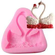 将图片加载到图库查看器，Lovely Couple Swan Shape Silicone Mold  Fondant Chocolate Resin Aroma Stone Soap Mold For Pastry Cup Cake Decorating Kitchen Tool Swan Silicone Fondant Molds Swan Couple Chocolate Mold
