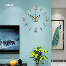 将图片加载到图库查看器，Luminous Clock Home Simplicity Silent Fashion Wall Clock Analog Timekeeper for Home Living Room Bedroom Office Battery-Powered Modern House Decoration Silent Clock Decor with Number Sticker  Living Room Creative Wall Stickers Bedroom Wall Clock
