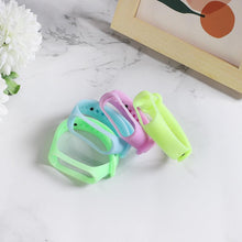 将图片加载到图库查看器，Luminous Glowing Silicone Wrist Strap For Smart Watch Bands Replacement Bracelet Soft Silicone Watch Strap Glow-in-Night Safety And Children Anti-Scratch Protective Watch Bands
