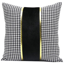 将图片加载到图库查看器，Luxury Black White Houndstooth Gold Leather Stitching Pillow Covers Sofa Decorative Horse Pillow Case Swallow Gird Throw Pillowcases Black Gold PU Leather Polyester Splicing Cushion Covers Well Made Classic Pattern
