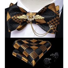 将图片加载到图库查看器，Luxury Pink Solid Men Bow Tie Silk Business Wedding Elegant Bowtie For Men Unique Desing For Every Occasion
