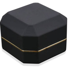 将图片加载到图库查看器，Luxury Ring Box with LED Light

