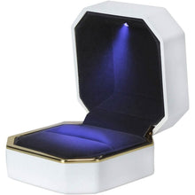 将图片加载到图库查看器，Luxury Ring Box with LED Light
