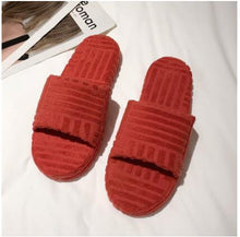 将图片加载到图库查看器，Luxury Thick Sole Women Slippers Green Flat Outwear Slides Summer Autumn Runway Flip Flops Comfy Slippers Cute Fur Slip-on Shoes Memory Foam House Slipper
