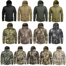 Load image into Gallery viewer, Men Green Autumn Camouflage Jacket Men's Lightweight Water-Resistant Jacket Tactical Clothing  Male Camouflage Windbreaker Breathable Outdoor Snow Jacket
