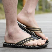 将图片加载到图库查看器，Men Modern Lightweight Slippers Non-Slip Flip Flops Stylish Design Durable Slippers Comfortable Indoor Sandals Classic Outdoor Slides Waterproof Flip Flops For Men
