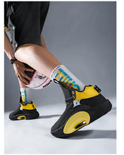 将图片加载到图库查看器，Men's Casual Breathable Comfortable Cushioned Soft Professional Sports Basketball Shoes Outdoor Street Sports Shoes Lightning Professional Anti Slip Sports Shoes For Running Walking
