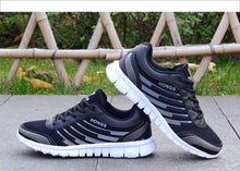 将图片加载到图库查看器，Men's Lightweight Walking Sneakers Casual Shoes Trainers Sneakers Sport Light Sneakers Breathable Casual Shoes Outdoor Walking Comfortable Running Sneakers For Mens
