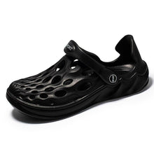 将图片加载到图库查看器，Men's Sandals Summer Hole Shoes Rubber Garden Shoes Black Beach Flat Sandals Beach Slippers Pool Water Sandals With Comfortable Arch Support Summer House Slippers Lightweight Sandals
