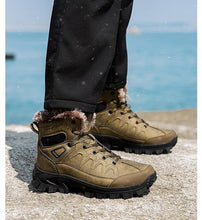 将图片加载到图库查看器，Men Winter Snow Boots Waterproof Leather Outdoor Hiqh Quality Boots Training Boots Non-Slip Warm Waterproof Mid Calf Shoes Outdoor Hiking Climbing Full Fur Lined Design
