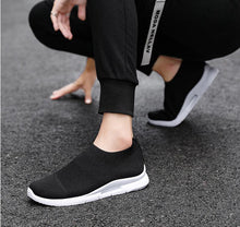 Load image into Gallery viewer, Mens Light Running Shoes Jogging Breathable Sneakers Slip Casual Couple Shoes Outdoor Walking Footwear Non-Slip Running Mesh Workout Casual Sports Shoes
