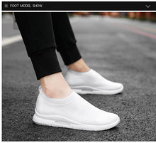 Load image into Gallery viewer, Mens Light Running Shoes Jogging Breathable Sneakers Slip Casual Couple Shoes Outdoor Walking Footwear Non-Slip Running Mesh Workout Casual Sports Shoes
