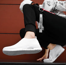 Load image into Gallery viewer, Mens Light Running Shoes Jogging Breathable Sneakers Slip Casual Couple Shoes Outdoor Walking Footwear Non-Slip Running Mesh Workout Casual Sports Shoes
