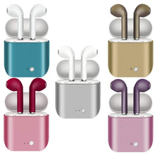 将图片加载到图库查看器，Metallic Wireless Earbuds &amp; Charging Case Set
