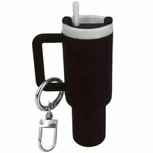 将图片加载到图库查看器，Mini Water Bottle Keychain - Street Style, Plastic Material
