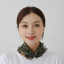 将图片加载到图库查看器，Neck Collars Fashion Scarves for Women And Girls Print Satin Silk Scarf Female Bandana Head Bib Scarfs For Ladies
