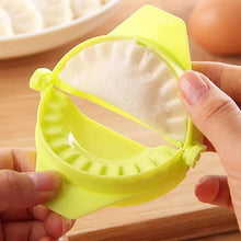 将图片加载到图库查看器，New Dumpling Mould Plastic Cutter Dumpling Maker Form Wrapper Presser Molds Cooking Pastry Cutter kitchen accessories
