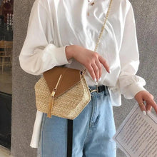 将图片加载到图库查看器，New Famous Mulit Style Straw+leather Handba For Women And Girls  New Fashion Summer Bag Handmade Woven Beach Circle Shoulder Bag
