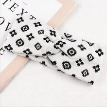 Load image into Gallery viewer, New Fashion Luxury Brand Women Hairband Warm Casual Woolen Knitted Girl Headband Big Bow Knot Turban Autumn Gorgeous Hair Accessories For Women

