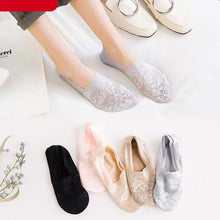 Load image into Gallery viewer, New Fashion Women Girls Spring Summer Socks Style Lace Flower Short Sock Breathable Invisible Ankle Socks Lace Socks for Women Ankle ,Knit Cotton Socks, Cute Ankle Lace Ruffled Socks for Women Warm Non-Slip Thick Lace Floor Socks

