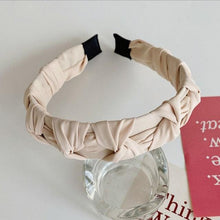 Load image into Gallery viewer, Women Hair Accessories Wide Side Flower Hairband Casual Soft Hair Hoop Quality Headband Gorgeous Hair Accessories For Women
