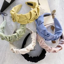 Load image into Gallery viewer, Women Hair Accessories Wide Side Flower Hairband Casual Soft Hair Hoop Quality Headband Gorgeous Hair Accessories For Women
