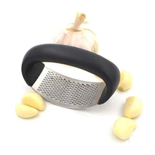 将图片加载到图库查看器，New Incredible 1Pcs Stainless Garlic Press Household Manual Garlic Press Device Kitchen Press Squeezer Ginger Garlic Tools Kitchen Accessories
