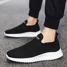 Load image into Gallery viewer, New Men Sneakers Light Fashion Casual Shoes Slip-On Comfortable Women Pink Couple Shoes Outdoor Walking Footwear Non-Slip Running Climbing Shoes Sneakers
