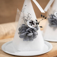 Load image into Gallery viewer, New Nordic Christmas Tree Scented Candle Simple Wedding Home Decor Christmas Tree Scented Candle Cute Candle for Christmas New Years Long Burn Time Unique Fragrance Candle
