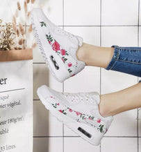 将图片加载到图库查看器，New Red Platform Womens Sneakers Casual Shoes Fashion Spring Tenis Woman Footwear Trainers Fashion Lightweight Tennis Sport Walking Athletic Casual Sneakers
