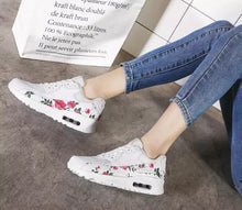 将图片加载到图库查看器，New Red Platform Womens Sneakers Casual Shoes Fashion Spring Tenis Woman Footwear Trainers Fashion Lightweight Tennis Sport Walking Athletic Casual Sneakers
