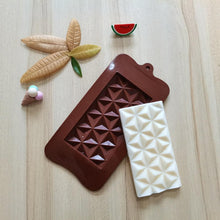将图片加载到图库查看器，New Silicone Chocolate Mold Triangular Baking Tools Non-Stick Silicone Cake Mould Jelly Candy 3D Molds Kitchen Accessories Break Apart Chocolate Molds Silicone Deep Candy Bar Molds Silicone Shapes
