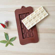 将图片加载到图库查看器，New Silicone Chocolate Mold Triangular Baking Tools Non-Stick Silicone Cake Mould Jelly Candy 3D Molds Kitchen Accessories Break Apart Chocolate Molds Silicone Deep Candy Bar Molds Silicone Shapes
