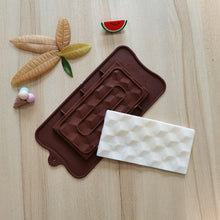 将图片加载到图库查看器，New Silicone Chocolate Mold Triangular Baking Tools Non-Stick Silicone Cake Mould Jelly Candy 3D Molds Kitchen Accessories Break Apart Chocolate Molds Silicone Deep Candy Bar Molds Silicone Shapes
